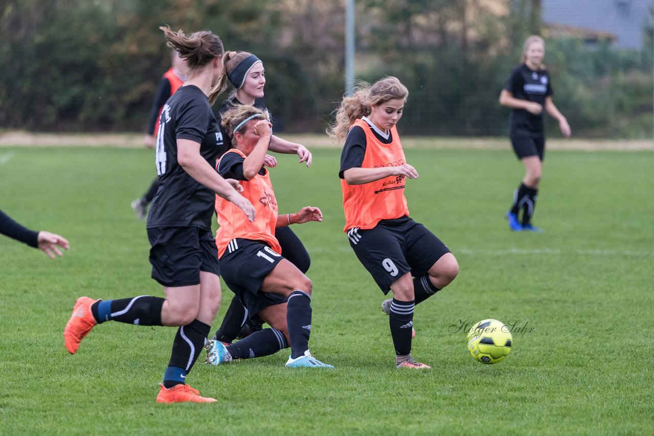 Bild 263 - Frauen TSV Wiemersdorf - VfR Horst : Ergebnis: 0:7